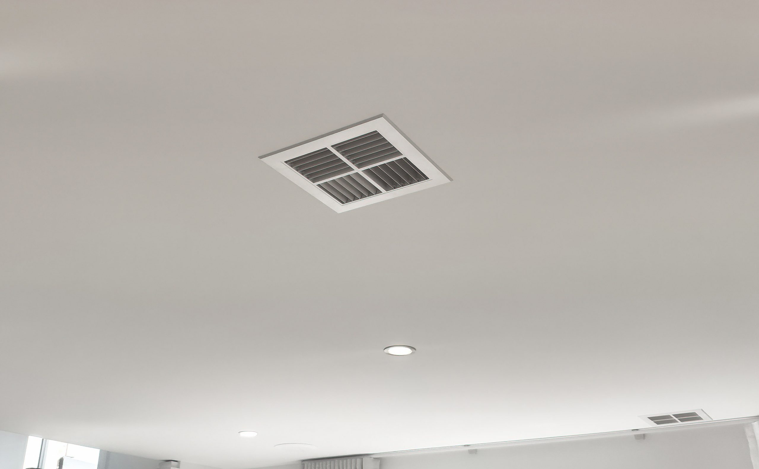 Rinnai Ducted Air Conditioner (ceiling duct – small)